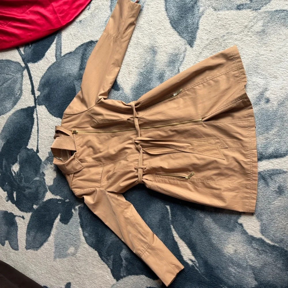 Vince Camuto Trenchcoat NWOT - Picture 3 of 7